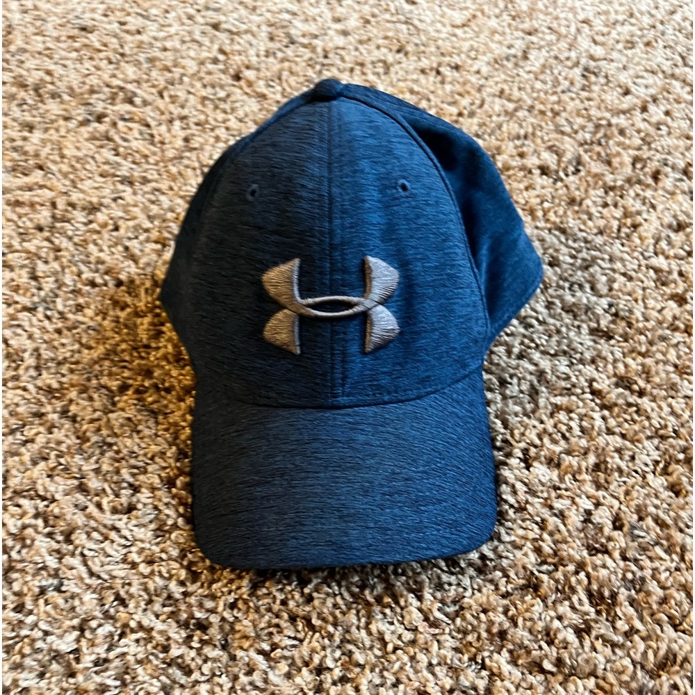 Youth Under Armour fitted hat